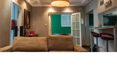Espaçosa casa térrea próxima ao metrô santa cruz. localização privilegiada.