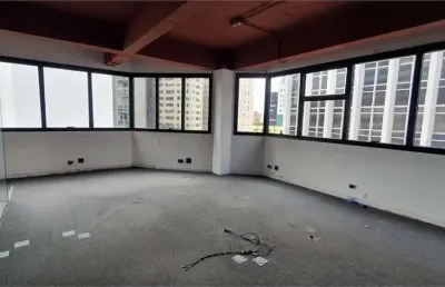 Na melhor localização de são paulo! sala comercial na av. angélica.