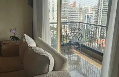 Apartamento à venda de 160 m² na vila mariana com 4 suites, e 3 vagas, andar alto e vista livre.
