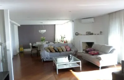 Apartamento no morumbi. reformado pela renomada arquiteta cris luna. lazer completo. alto padrão!!