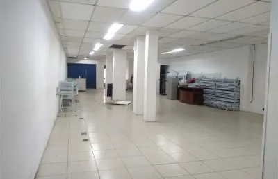 Casa comercial para alugar na Avenida Pavão, --, Moema, São Paulo