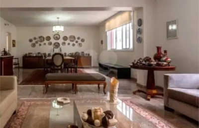 Apartamento no espigão da avenida paulista. penúltimo andar  com vista.