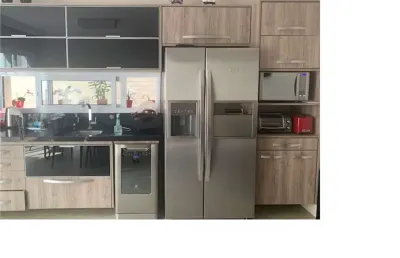 Casa em rua tranquila próxima ao shopping morumbi e market place