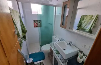 R$ 1.000.000,00 / 2 sobrados / na melhor parte da vila das mercês / 5 quartos / 5 banheiros / 2 vaga