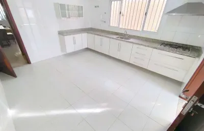 Casa com 3 quartos à venda na Rua Dom Miguel Costa, --, Saúde, São Paulo