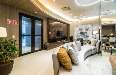 Apartamento 310m2 novo! rua tranquila 4 suítes e 4 vagas no contra piso em andar alto. oportunidade!