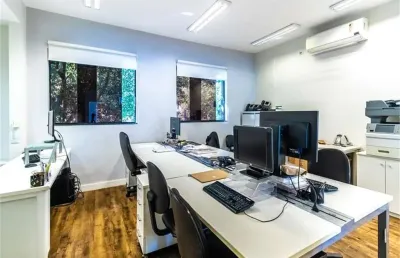 Venda moema, comercial/residencial, 530m2, 4 vagas. estuda permuta,