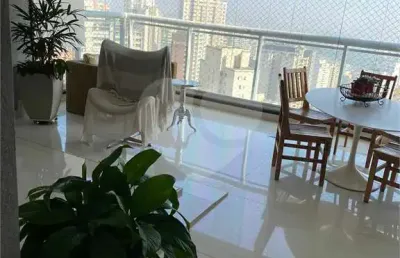 Apartamento com 3 quartos à venda na Rua Doutor Oscar Monteiro de Barros, --, Morumbi, São Paulo