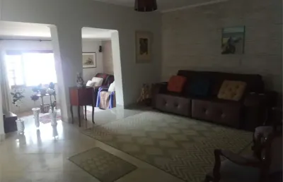 Casa com 3 quartos à venda na Praça Nicolau de Morais Barros Filho, --, Vila Madalena, São Paulo