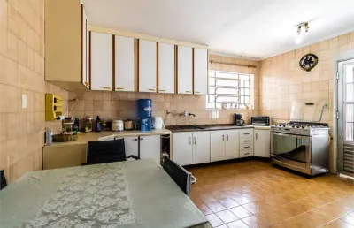 Casa com 3 quartos à venda na Rua Maranduba, --, Aclimação, São Paulo