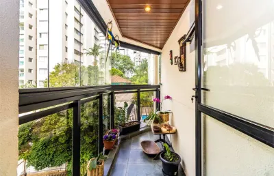 Raridade! 3 dormitórios, 2 vagas, sacada e lazer - aproveite essa oportunidade