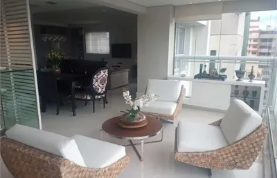 Apartamento com 3 quartos à venda na Rua Doutor Oscar Monteiro de Barros, --, Morumbi, São Paulo