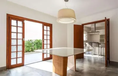 Casa em rua fechada, como uma vila, um oásis em pleno bairro de perdizes!!!