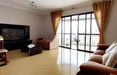 Apartamento com 4 dormitorios, sendo 2 suites com varanda num condominio lazer