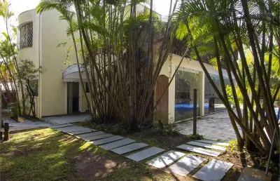 Casa com 4 quartos à venda na Rua Senador Otávio Mangabeira, --, Morumbi, São Paulo