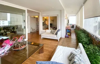 Apartamento com 3 dormitorios, sendo 1 suite com varanda com vista