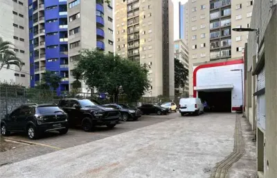 Barracão / Galpão / Depósito para alugar na Rua Fidêncio Ramos, --, Vila Olímpia, São Paulo