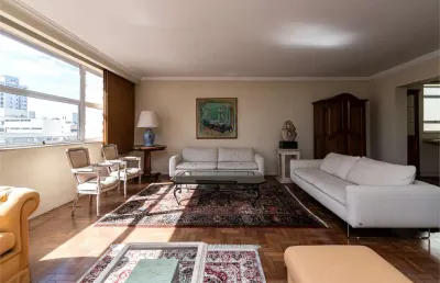 Apartamento com 4 suítes e 4 vagas no bairro de higienópolis. andar alto.