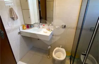 Casa com 04 quartos sendo 02 suítes, 03 vagas de garagem - jardim da saude