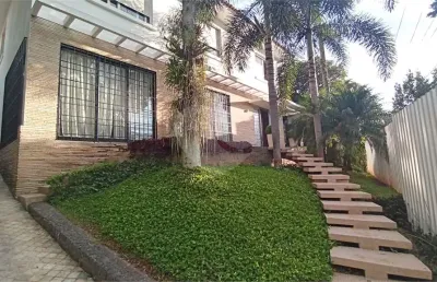 Casa com 3 quartos à venda na Rua Itaquera, --, Pacaembu, São Paulo