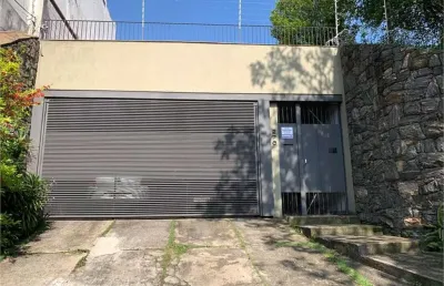 Casa no morumbi à venda próxima ao colégio porto seguro