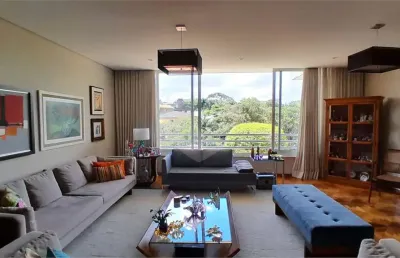 Casa com 3 quartos à venda na Rua José de Freitas Guimarães, --, Pacaembu, São Paulo