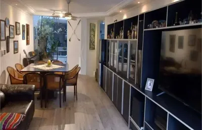 Sobrado de 290m2  com 4 dormitórios, em condomínio de rua sem saída !