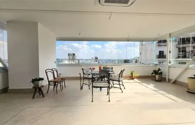 Sabe aquela varanda enorme com vista livre do bairro?