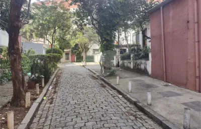 Casa com 3 quartos à venda na Rua Martiniano de Carvalho, --, Bela Vista, São Paulo