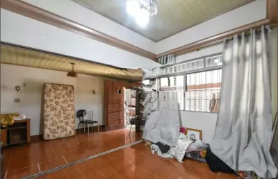 Casa grande com 6 quartos, sendo 3 suítes com 180m² e 3 vagas!!