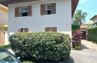 Mansão na cidade jardim/rua tranquila e segura/4 dorm./1suite