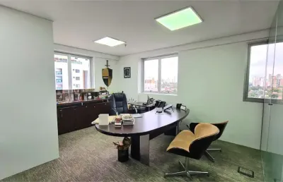 Sala comercial de 438,77m,², 9 banheiros, 12 vagas em moema, próxima ao metrô.