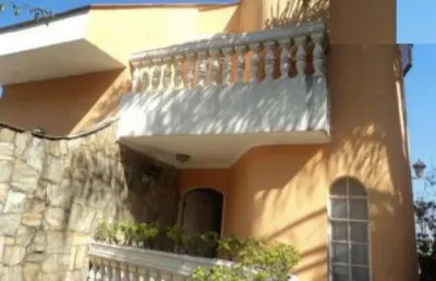 Sobrado no carrão com 300 m², 4 dormitórios, sendo 1 suíte, 5 vagas!