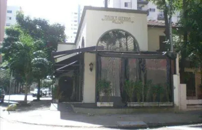 Casa com 2 quartos à venda na Avenida Sabiá, --, Moema, São Paulo