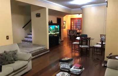 Casa com 3 quartos à venda na Rua Orlando Tarquinio, --, Saúde, São Paulo