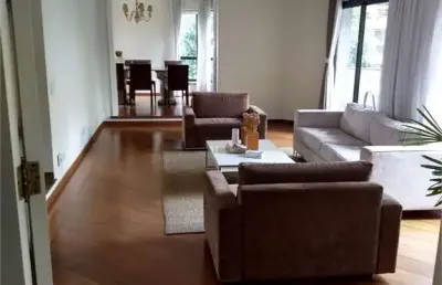 Apartamento alto padrão na aclimação a 36% abaixo do valor de mercado.