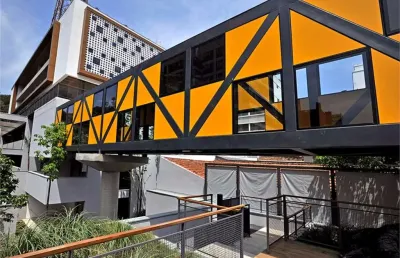Sala comercial de 238m2 em perdizes alto padrão, com 2 salas, 2 banheiros e 4 vagas de garagem.