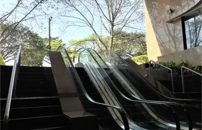 Espaço comercial na  melhor localização de são paulo - avenida engenheiro luís carlos berrini