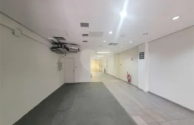 Prédio para alugar na Rua Teodoro Sampaio, --, Pinheiros, São Paulo