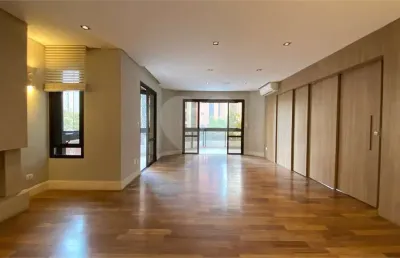 Apartamento à venda em moema 216m², 4 dormitórios, 3 suítes, fora de rota na melhor localização!