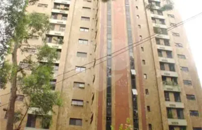 Excelente apartamento amplo à venda no melhor do morumbi com 3 suítes, varanda, 5 dormitórios e 3 vagas. preço imperdível!