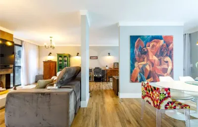 Casa com 4 quartos à venda na Rua Gaivota, --, Moema, São Paulo