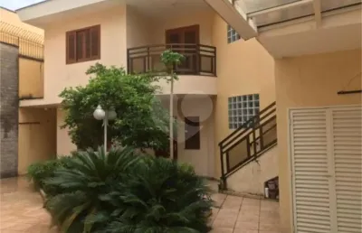 Casa com 4 quartos à venda na Rua São Domingos Sávio, --, Alto de Pinheiros, São Paulo