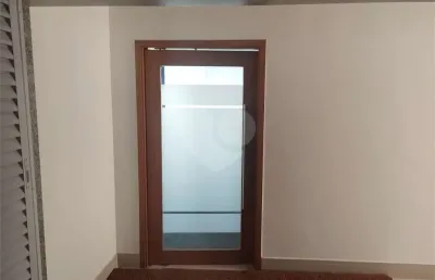 Sala comercial para alugar na Rua Santo Antônio, --, Bela Vista, São Paulo