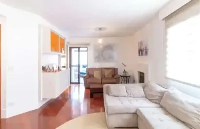 Apartamento sofisticado, recém-reformado, com ambientes bem planejados no brooklin.