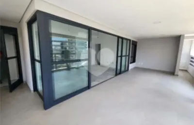 Chácara sto antônio , alto padrão , 3 suítes, 3 vagas , lazer completo
