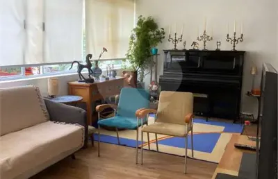Apartamento à venda em moema de 102m² com 3 quartos, 1 suíte e 1 vaga.