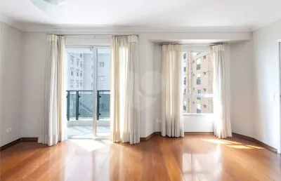 Apartamento com 130m²  em perdizes - 04 dormitórios, 01 suíte, e 02 vagas