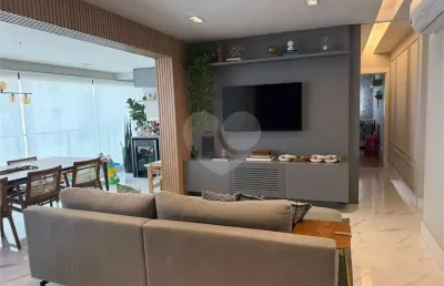 Apartamento com 3 quartos à venda na Rua Pascal, --, Campo Belo, São Paulo