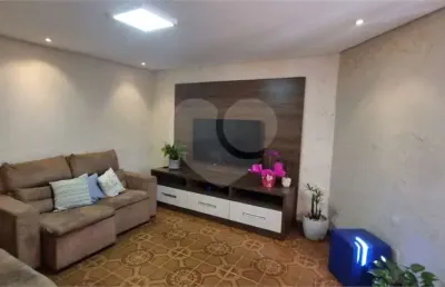Venda de sobrado com 4 casas + loja na vila da saúde – excelente oportunidade para investidores! 344 úteis
